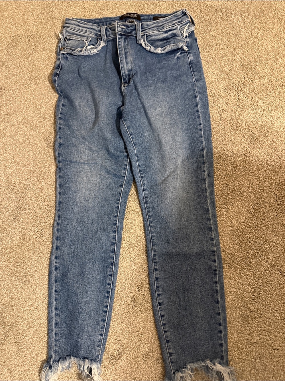 Judy Blue Skinny Jeans in Medium Blue with Frayed Hem